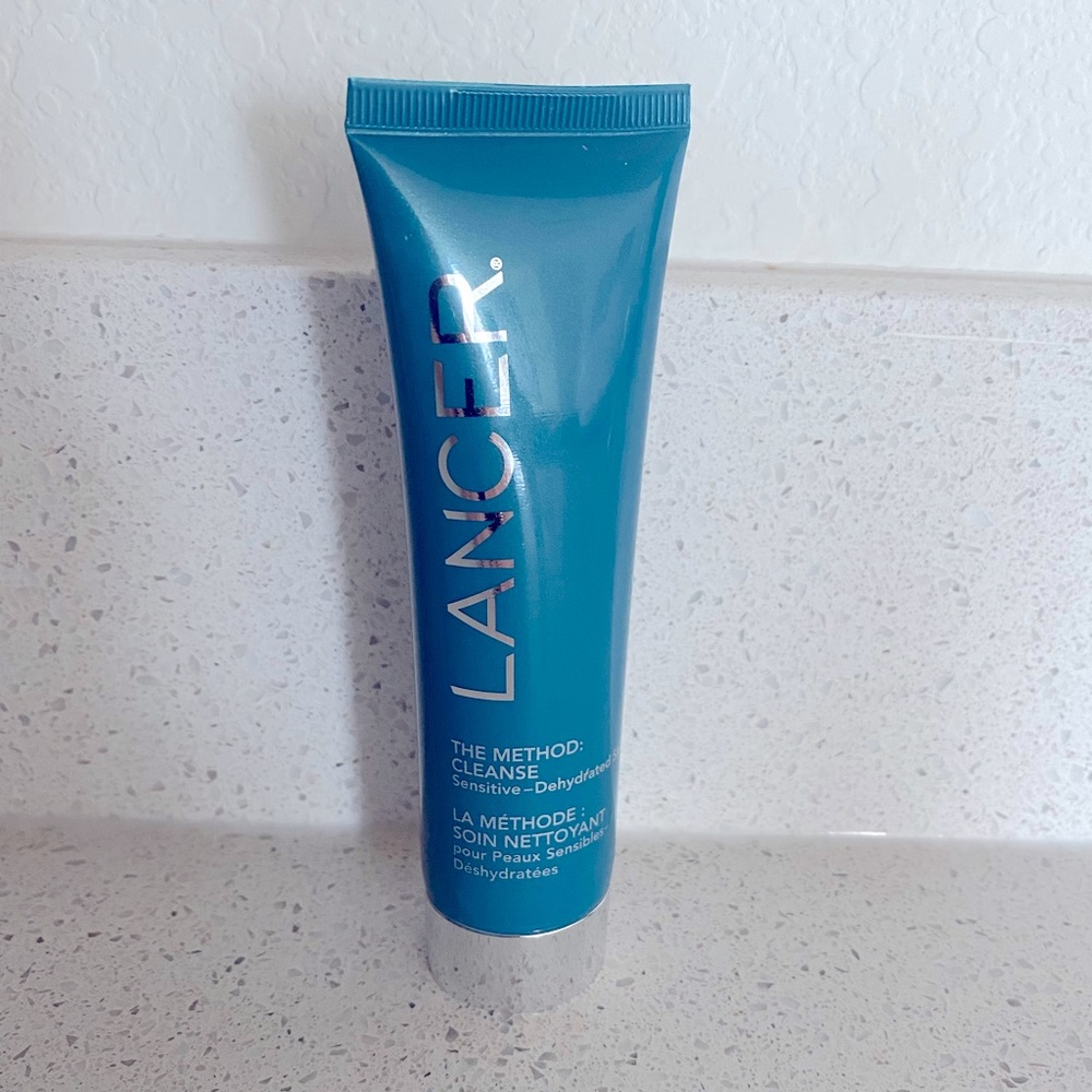 Lancer Skin Care: The Method: Cleanse Sensitive - Dehydrated skin 2oz